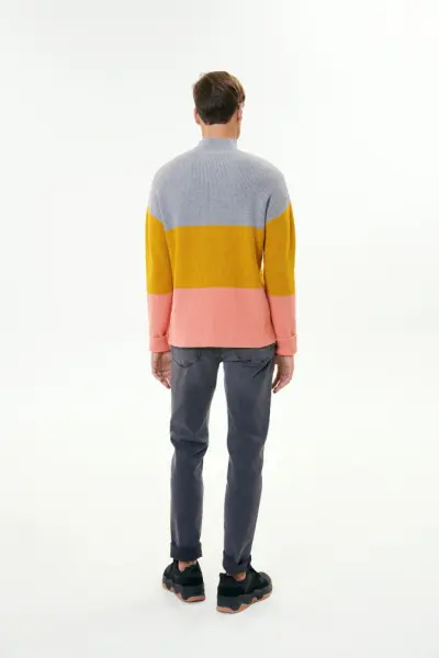 свитер. Изображение 5