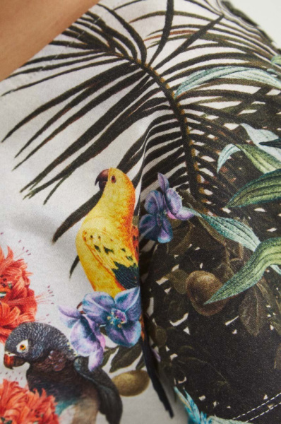 футболка. Изображение 1