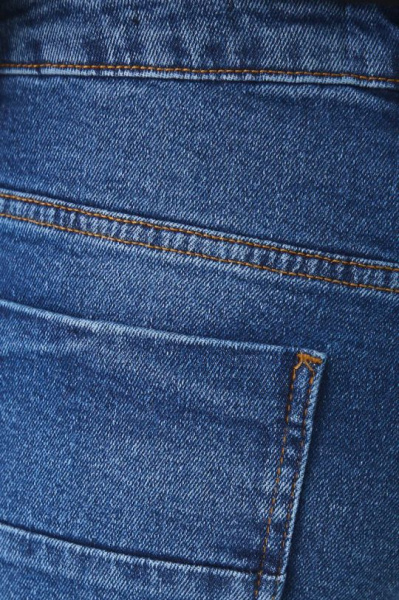 джинсы. Изображение 1