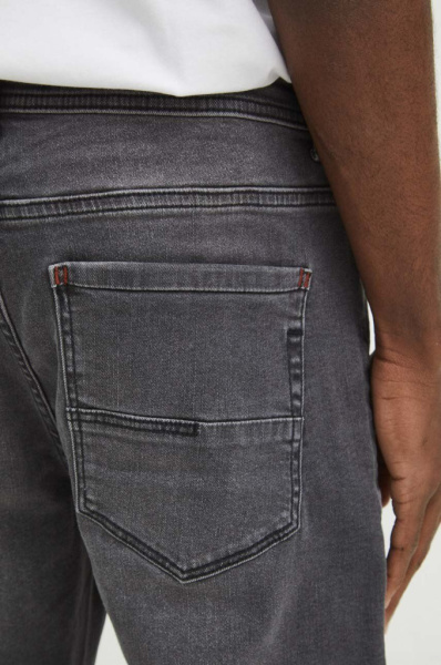 джинсы. Изображение 2