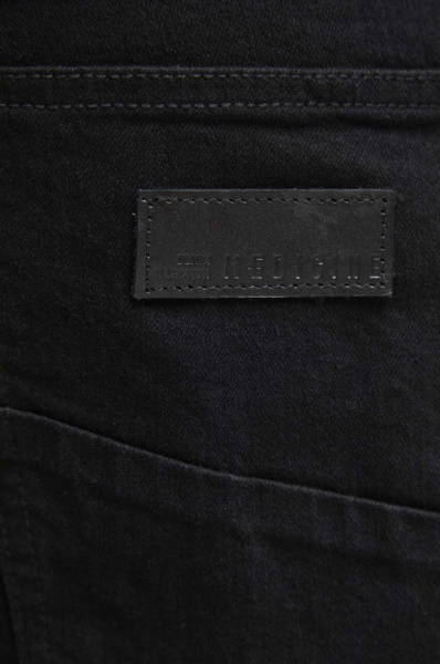 джинсы. Изображение 1