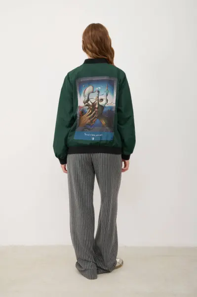 бомбер. Изображение 1