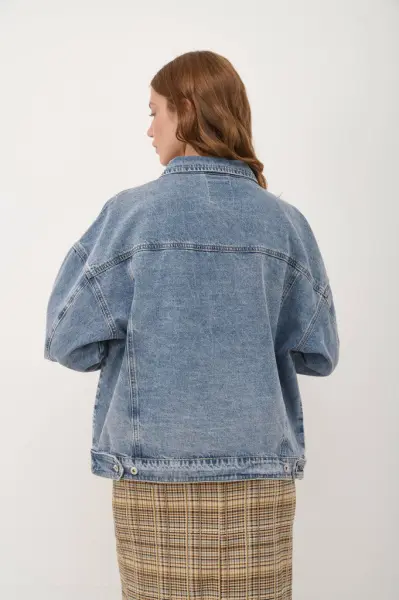 джинсовая куртка. Изображение 3