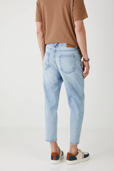 джинсы. Изображение 1